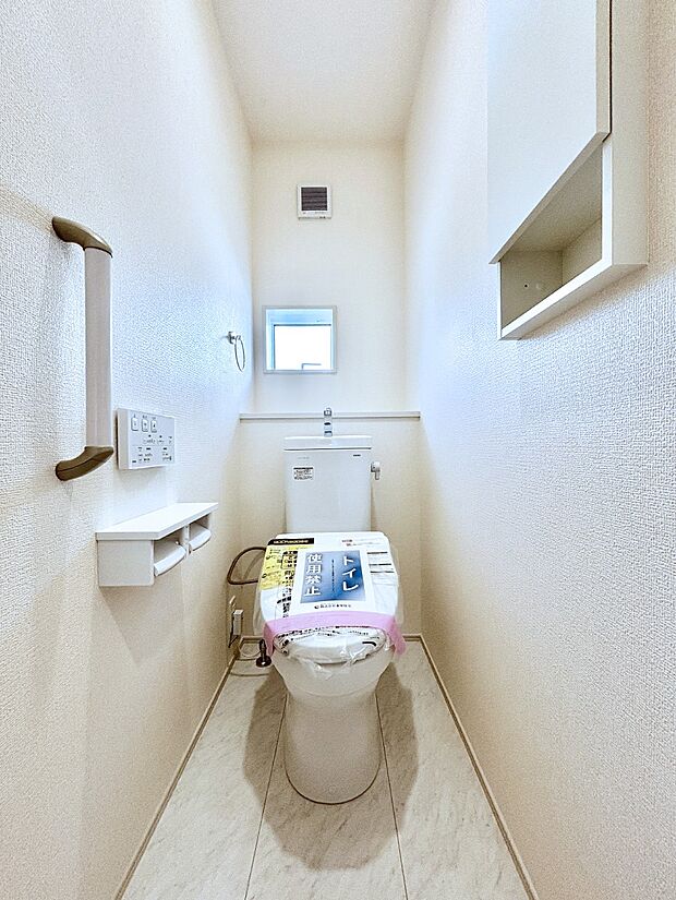 トイレは1階と2階それぞれに配置されていてとても便利です。