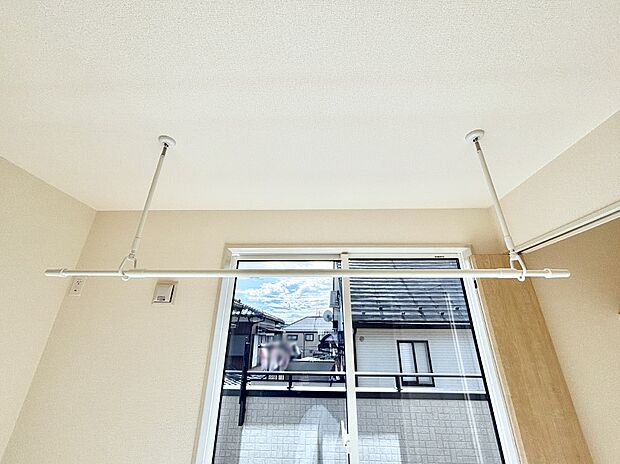 あると便利な室内物干し。梅雨や花粉の時期に大活躍します!