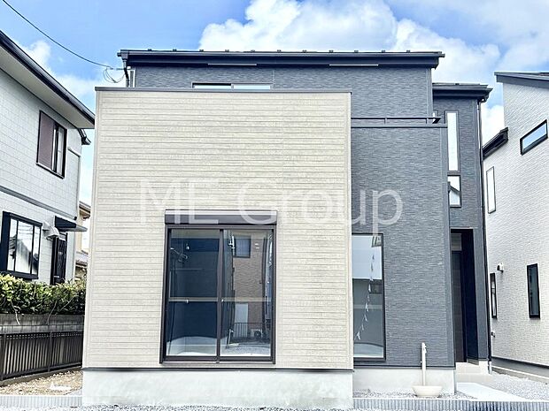 洗練された外観、上質な住空間が広がる室内は永く安心して過ごせる住居です。