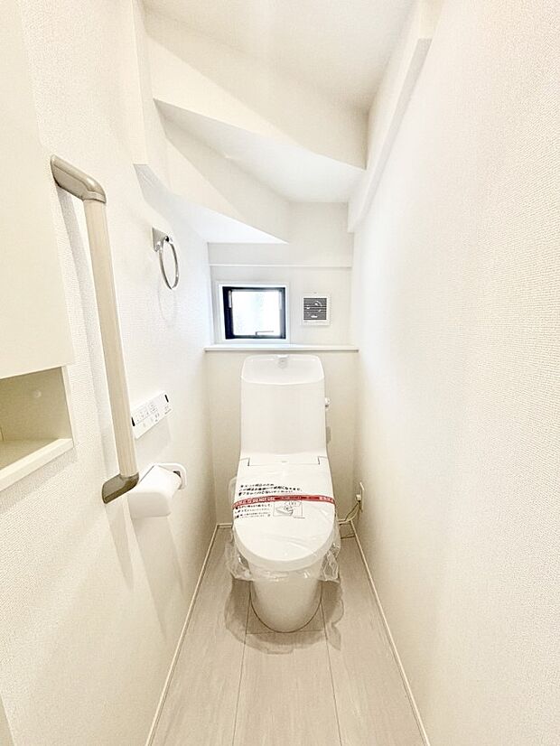 トイレは安心の2箇所!朝のバタバタも一安心です。