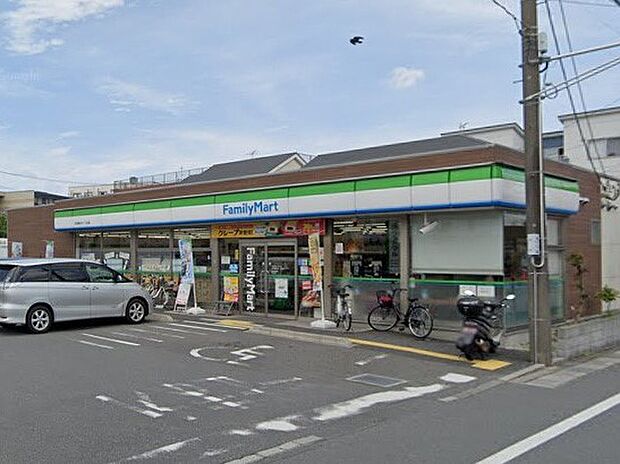 コンビニ 236m ファミリーマート 戸田美女木一丁目店