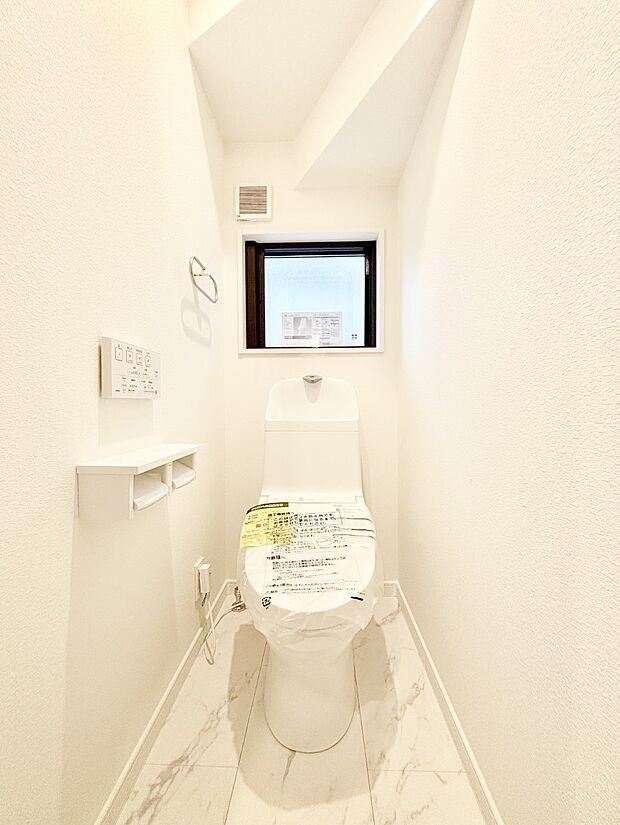 トイレは安心の2箇所!朝のバタバタも一安心です。