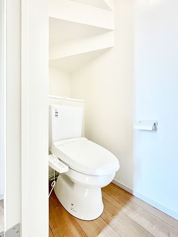 トイレは安心の2箇所!朝のバタバタも一安心です。