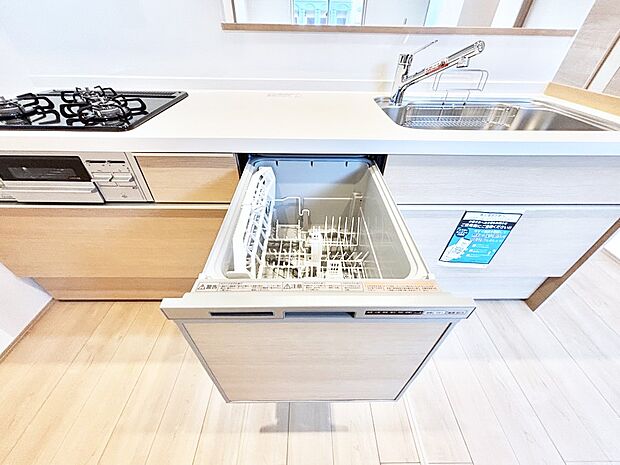 面倒なお片づけは食洗機にお任せ!家事の負担が減って、時間にも気持ちにもゆとりができます。