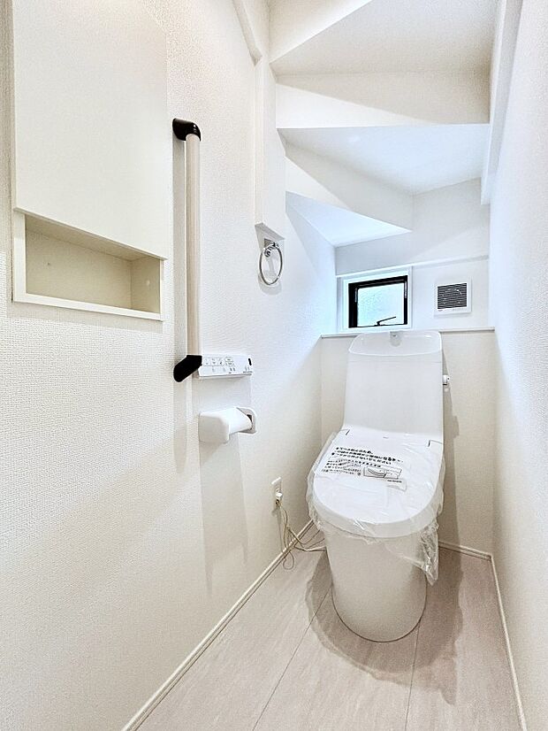 トイレは1階と2階それぞれに配置されていてとても便利です。 