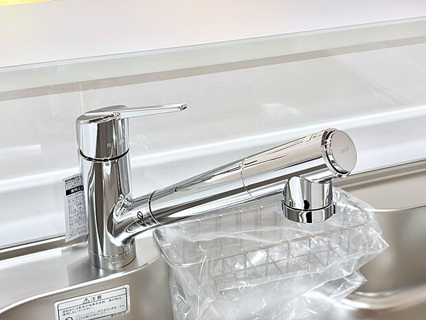 いつでも清潔なおいしいお水を。一つの水栓で水道水と浄水を使い分け。
