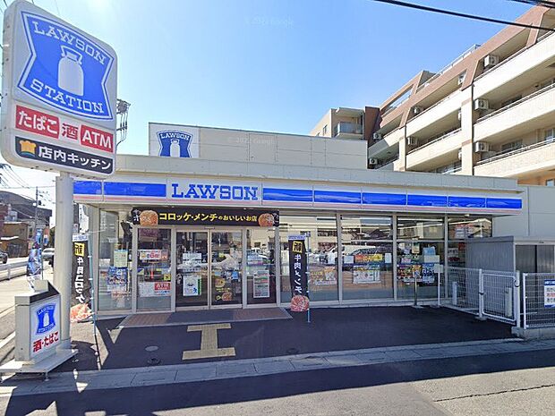 コンビニ 200m ローソン 越谷赤山町一丁目店