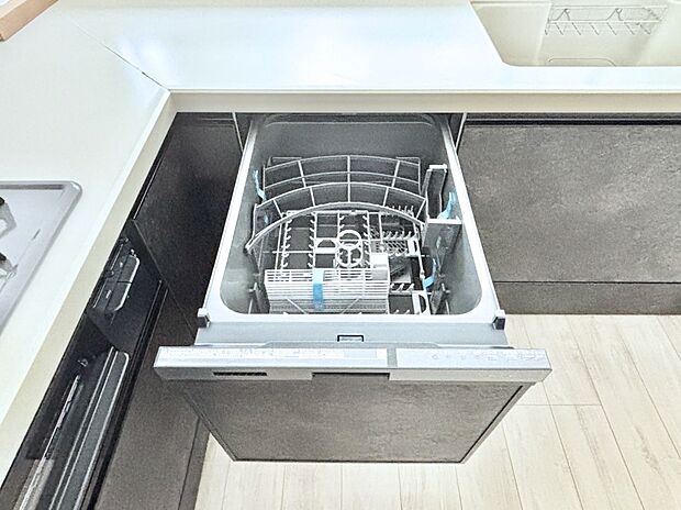 面倒なお片づけは食洗機にお任せ!家事の負担が減って、時間にも気持ちにもゆとりができます。
