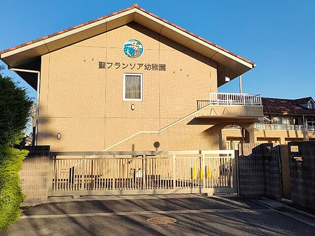 幼稚園・保育園 490m 聖フランソア幼稚園