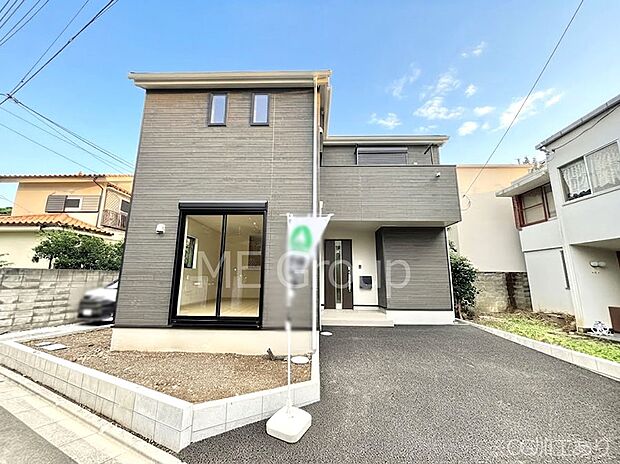 たっぷりの陽光と心地よい風が舞い込む住まい