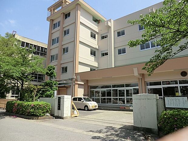 小学校 400m 八潮市立中川小学校