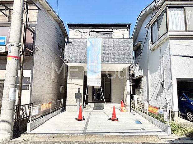 たっぷりの陽光と開放感に包まれる明るい住まい