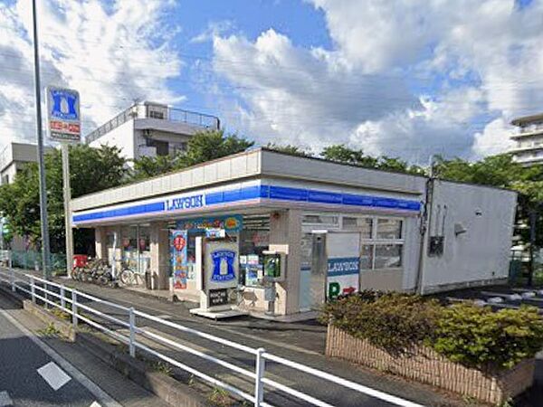 コンビニ 210m ローソン 蕨北町五丁目店