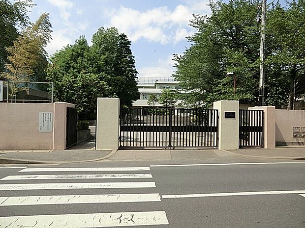 中学校 1722m 松戸市立第一中学校