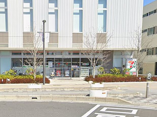 コンビニ 633m セブンイレブン 蓮田駅西口店
