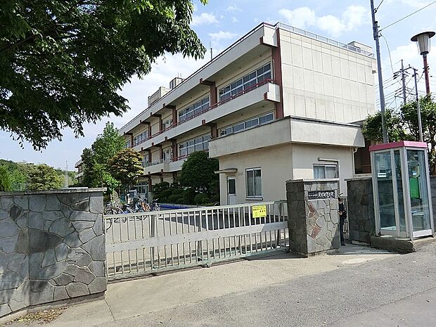 小学校 1700m さいたま市立大宮西小学校