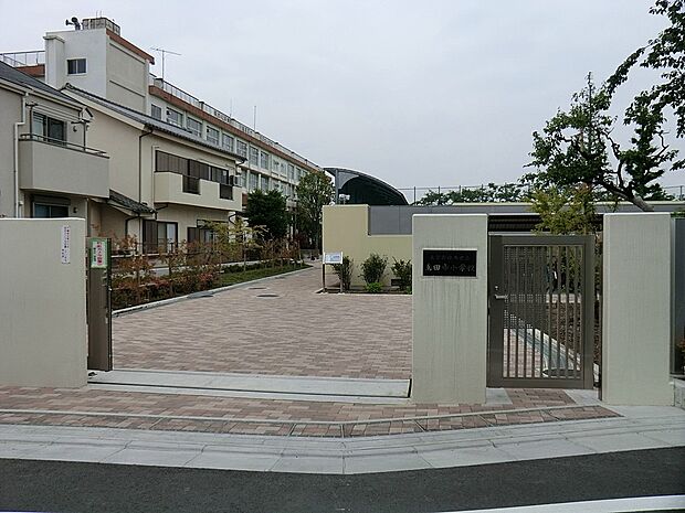小学校 400m 練馬区立南田中小学校
