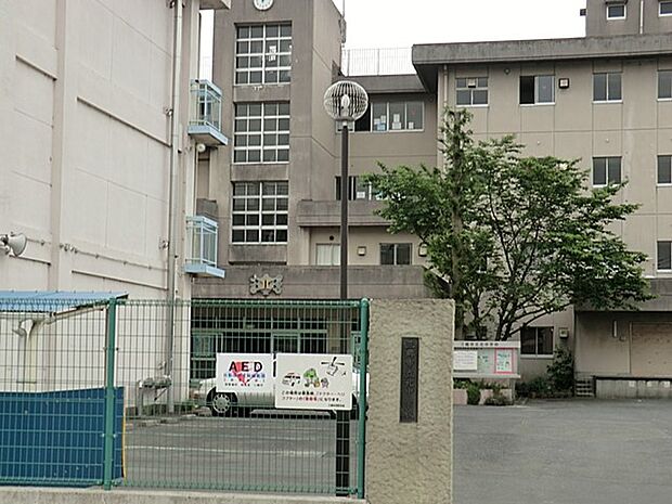 中学校 2418m 三郷市立北中学校