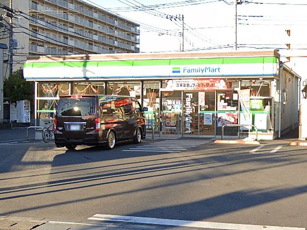 コンビニ 400m ファミリーマート南流山八丁目店