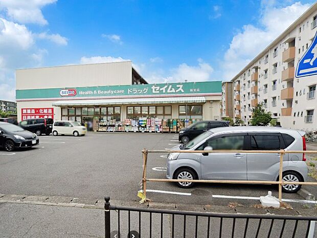 コンビニ 500m ドラッグセイムス 新栄店