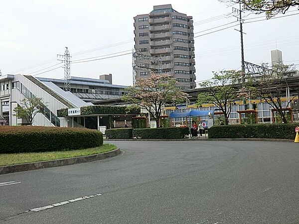 駅 720m 西武池袋線小手指駅