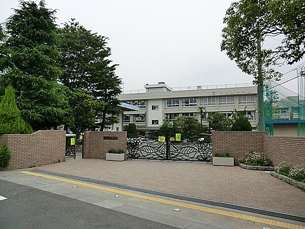 中学校 1015m 戸田市立戸田東中学校