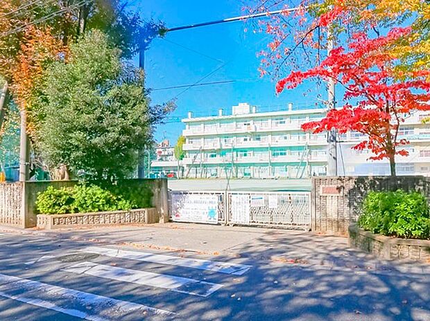 小学校 328m さいたま市立岸町小学校