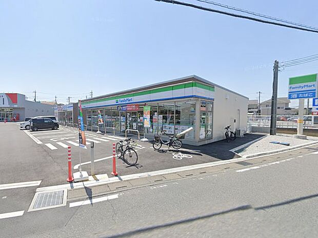 コンビニ 400m ファミリーマート川越豊田町店