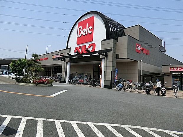 スーパー 840m ベルク池田店