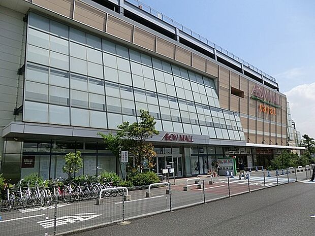 ショッピングセンター 640m イオンモール川口前川店