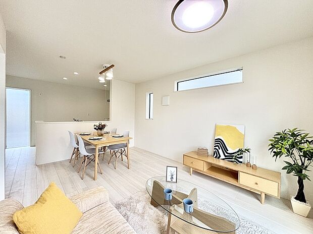 住む方の個性が引き出される、インテリアを考えるのが楽しみなリビングです！ 