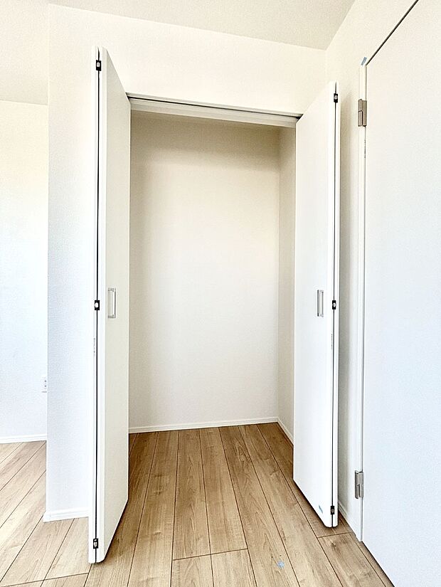 たっぷりの収納スペースで快適に暮らせそう