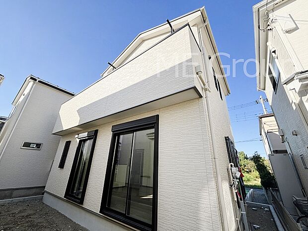 溢れる陽光でご家族の笑顔も輝く