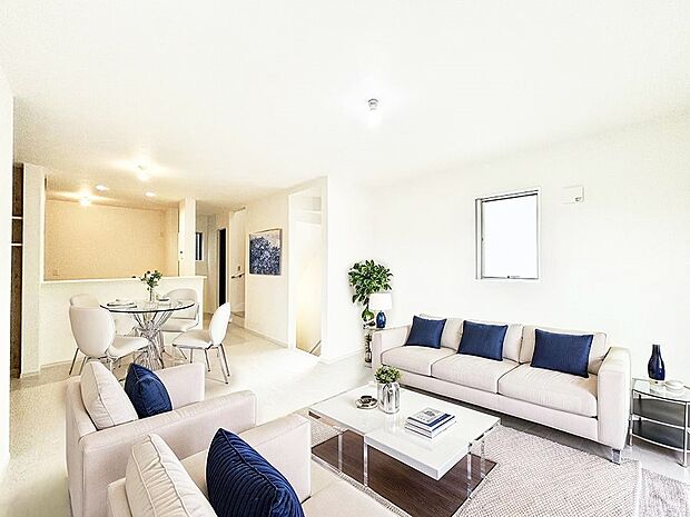 落ち着いた雰囲気のＬＤＫは家族みんなの快適空間※家具はCGです  