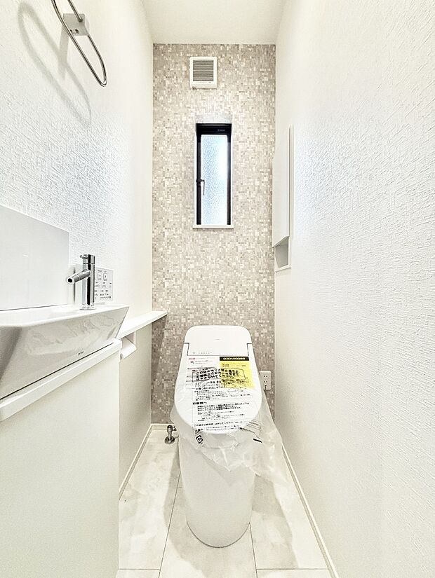 トイレは安心の2箇所!朝のバタバタも一安心です。