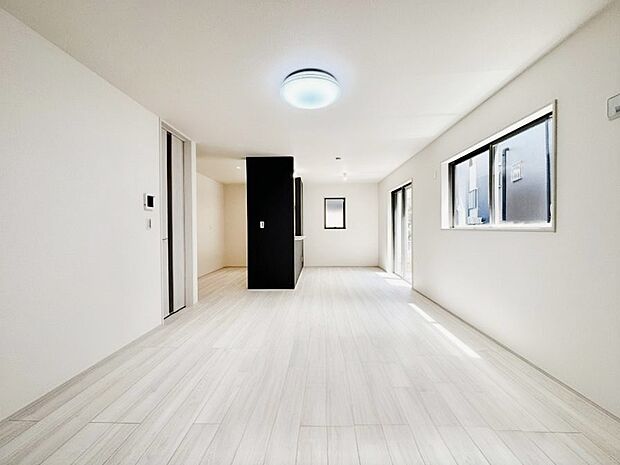 住む方の個性が引き出される、インテリアを考えるのが楽しみなリビングです！   