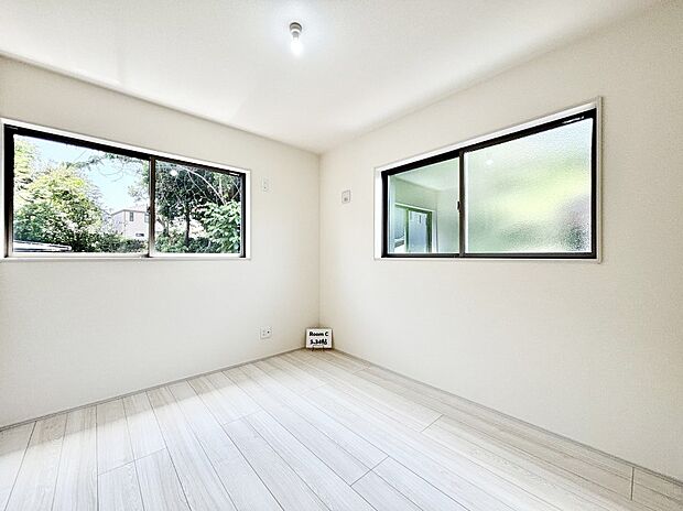 2面採光を確保した明るい空間。家族みんなが快適な暮らしを実現する設計です。