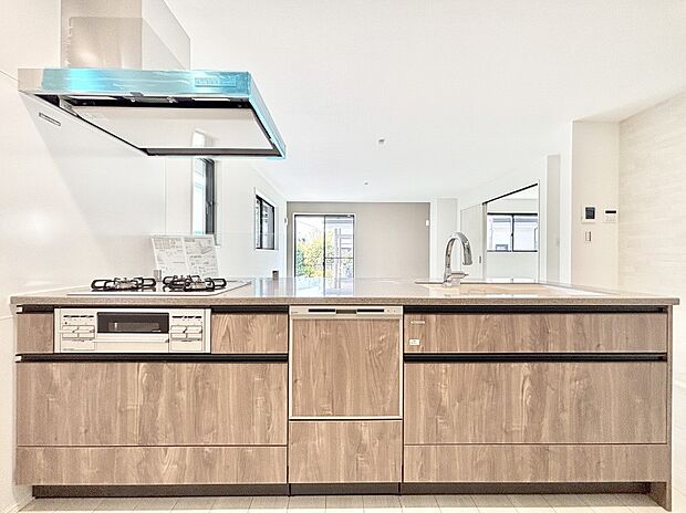 毎日使うキッチンだから、使いやすさ＆お手入れのしやすさにこだわりました。  