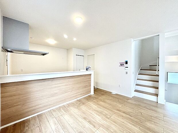 料理をしながらでもご家族との会話を楽しめる対面キッチン