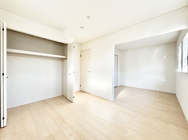 収納が充実しているので、居住スペースを広く使えます。