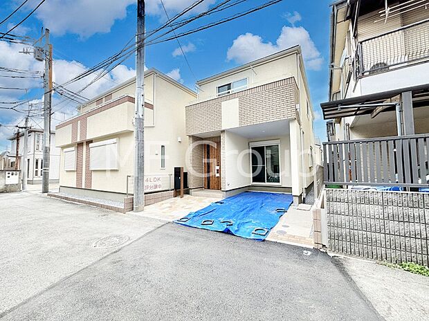 洗練された外観、上質な住空間が広がる室内は永く安心して過ごせる住居です。