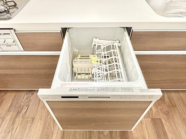 面倒なお片づけは食洗機にお任せ!家事の負担が減って、時間にも気持ちにもゆとりができます。