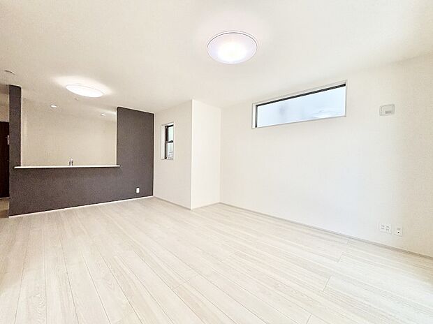 住む方の個性が引き出される、インテリアを考えるのが楽しみなリビングです！   