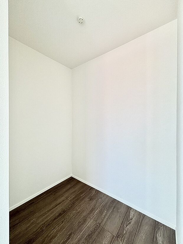 毎日の服選びが楽しくなるウォークインクローゼット 