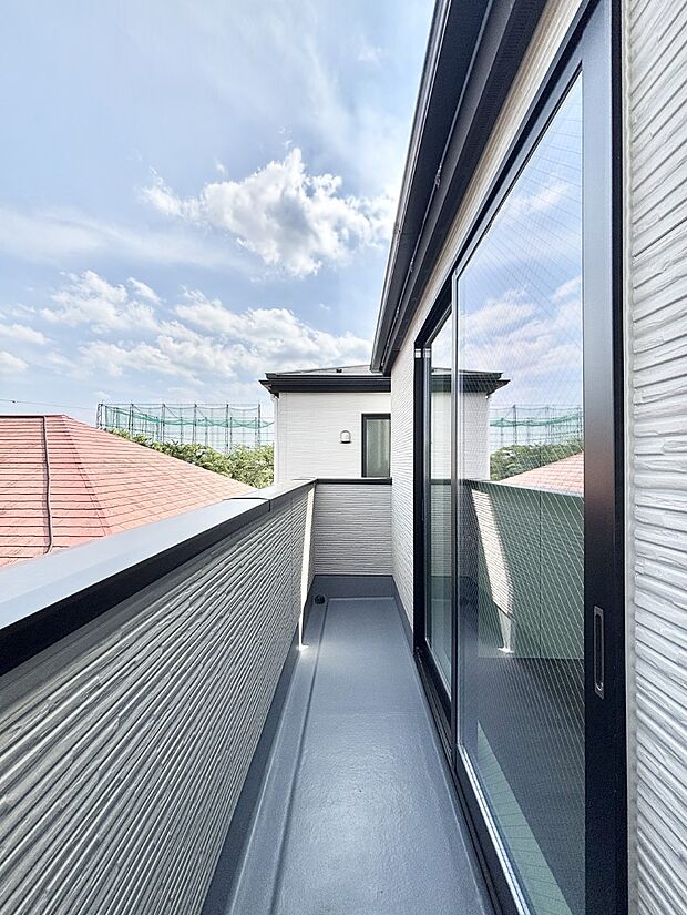 風通しの良いバルコニー  