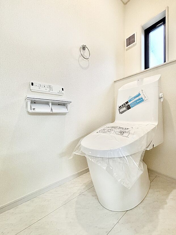 トイレは安心の2箇所!朝のバタバタも一安心です。