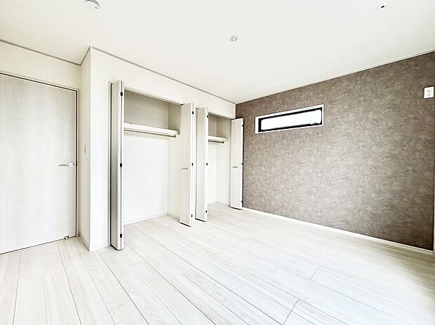 収納が充実しているので、居住スペースを広く使えます。 