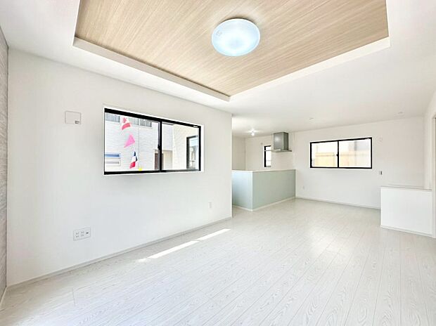 どこにいても家族のつながりを感じられるコミュニケーションリビング。 