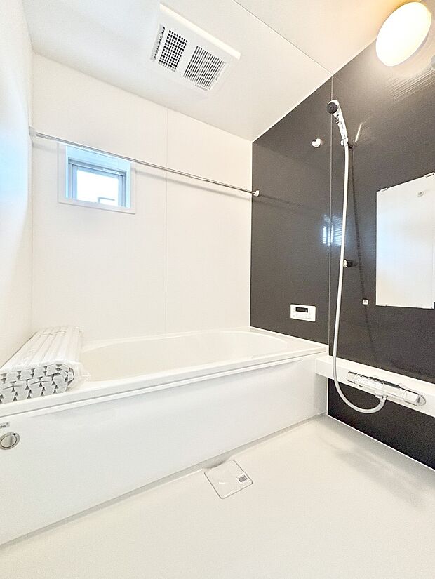 一日の疲れを癒やす大切なバスタイム。ゆっくりとお風呂を楽しんで疲れをとりたいですね!