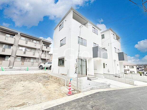 洗練された外観、上質な住空間が広がる室内は永く安心して過ごせる住居です。 